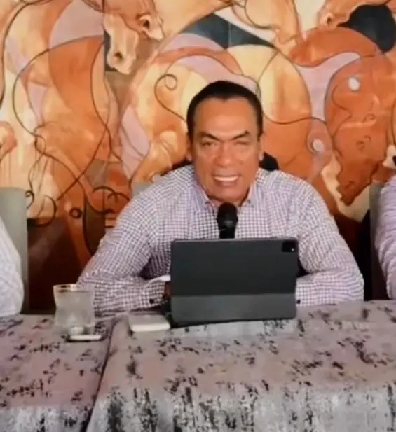 Adrián López Solís Renuncia a la Fiscalía del Estado  