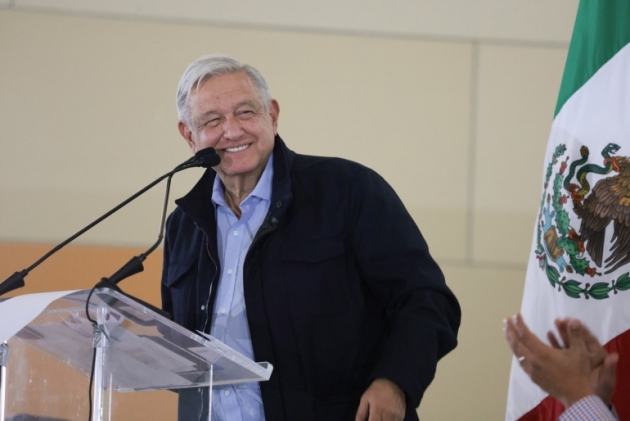 En diciembre habrá diálogo con sector empresarial y obrero para aumentar salario mínimo: AMLO 