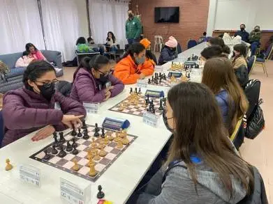 Ajedrecistas mexicanos brillan en Festival Panamericano en Uruguay 