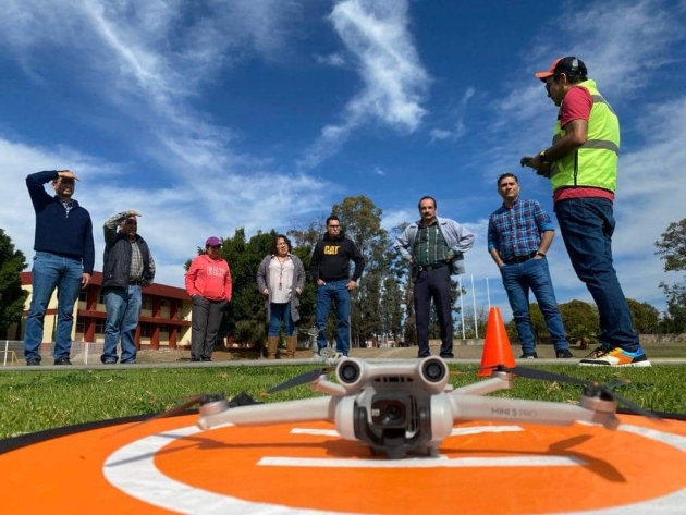 Escuela de drones del Cecytem cumple un año como la única en su tipo 