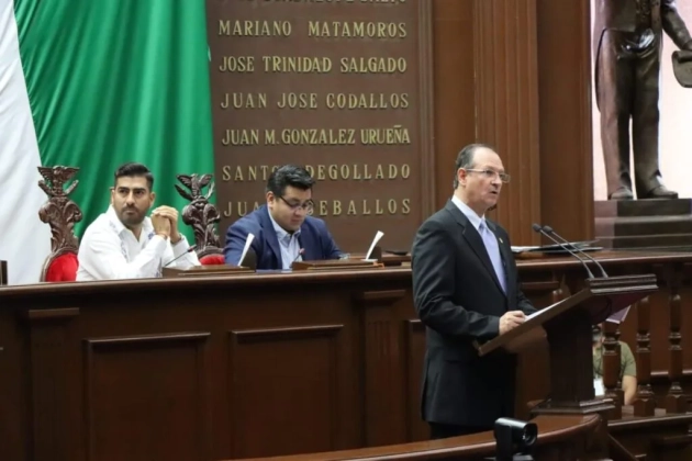 El Dip. David Martínez Gowman propone reforma para regularizar inmuebles sin antecedentes de registro