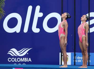 México enamora Cali con rutina de Oro en dueto de Nado Artístico 