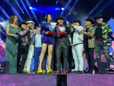 Grupo Firme y Ãngela Aguilar se llevan la noche de los Premios de la Radio 2021 