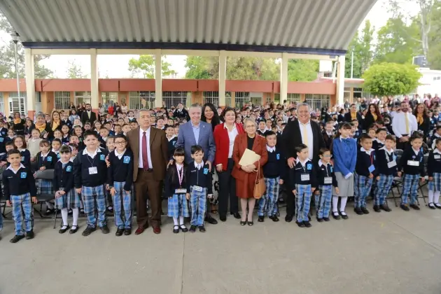 Con presencia del Gobierno de Michoacán arranca ciclo escolar en todo el estado 
