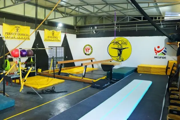 Invita Gobierno de Morelia a la Academia de Gimnasia Artística RAGNAROK-IMCUFIDE 