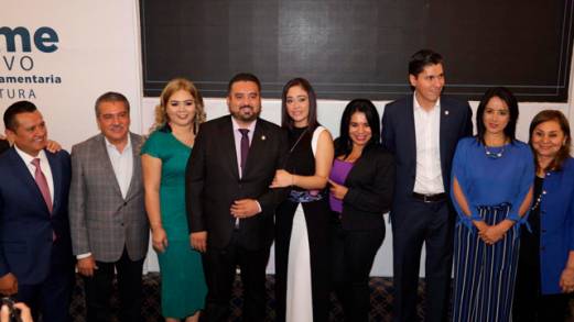 El Diputado Erik Juárez Blanquet cumple con Michoacán, presenta informe de labores legislativas.