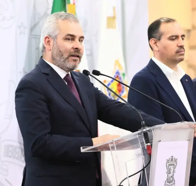 Anuncia Alfredo Ramírez Bedolla mil empleos temporales para rescatar el lago de Pátzcuaro 