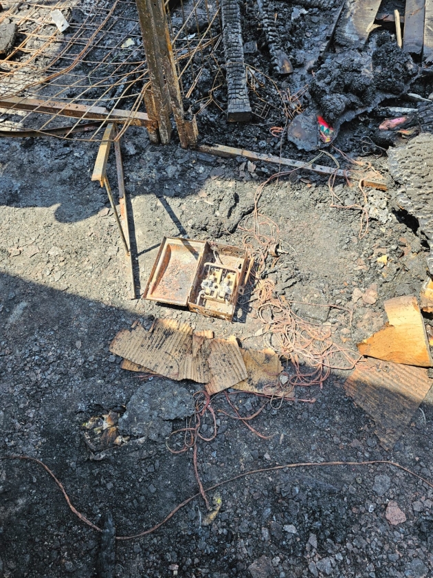 Corto circuito, causa de incendio en inmediaciones del mercado Independencia: FGE 