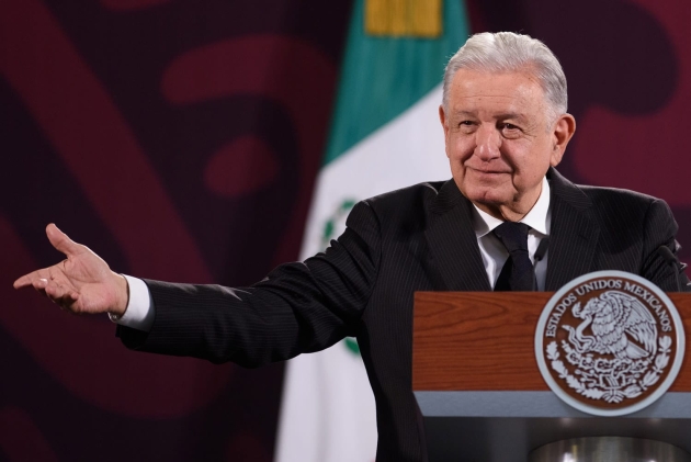 AMLO llama a SCJN a agilizar casos de adeudo de impuestos por 25 mil millones de pesos 