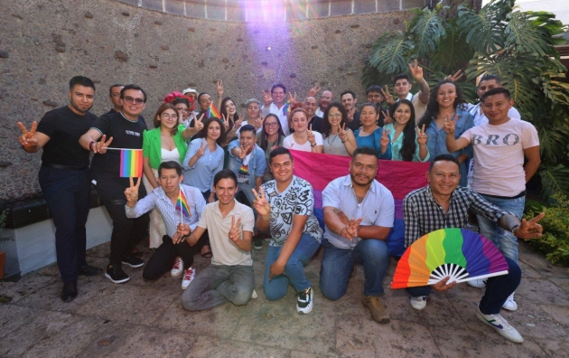 Comunidad LGBTIQ+ destaca inclusión de Alfonso Martínez 