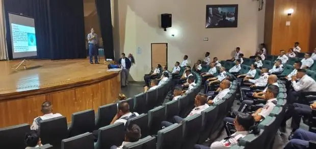 Refuerzan cadetes filtros sanitarios en la Terminal de Autobuses de Morelia