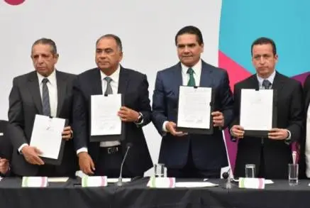 Legislativo comprometido con el desarrollo de la costa michoacana