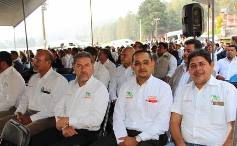 Reconocerá CECyTEM a estudiantes y trabajadores destacados     