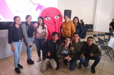 Eviten la primera copa, el primer cigarro... la primera droga, aconsejan voceros de la paz  