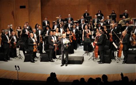 Esplendido el Concierto de OSIDEM Estrenando Director el Magnifico Maestro  Román Revueltas Retes 