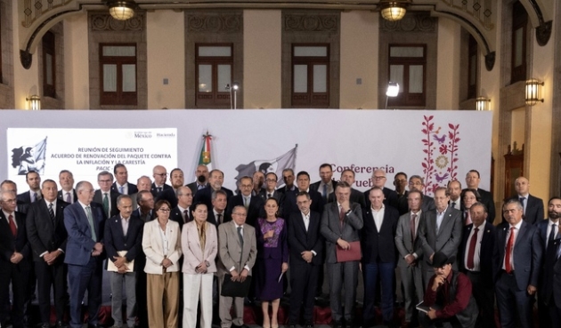 La Presidenta Claudia Sheinbaum acuerda con empresarios renovación del Pacic para mantener la canasta básica en 910 pesos