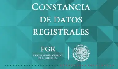 Semigrante apoya a paisanos con trámite de constancia de datos registrales 