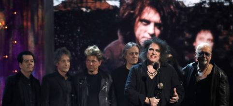 La Legendaria Banda Británica  de Rock Punk  The Cure Regresa a México  Será en Octubre en el Foro Sol su Show Esperado. 